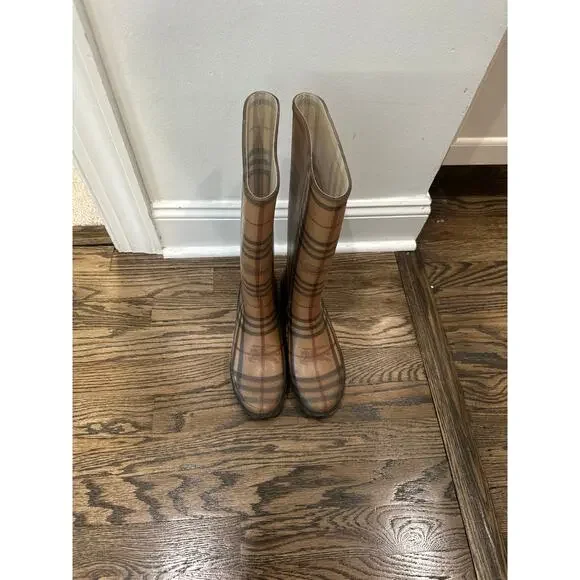 Burberry Tall Rainboots size 36 - Picture 2 of 4
